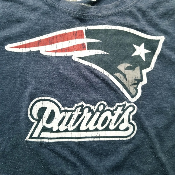 New England Patriots T Shirt by NFL Team Apparel - Picture 2 of 3